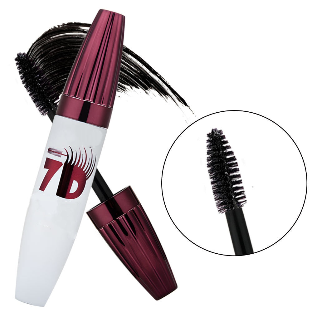 Smudge-Proof Curling Mascara – Instant Volume & Length