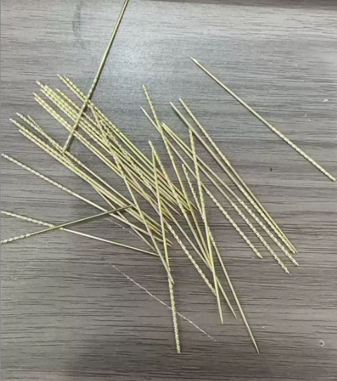 Fix Snagged Knits Instantly! 25-Piece Knurled Repair Needles