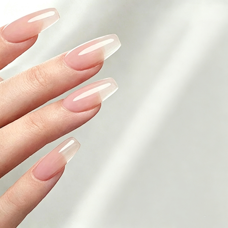 💜Glossy Nail Strengthener – No Lamp & Chip-Resistant Finish