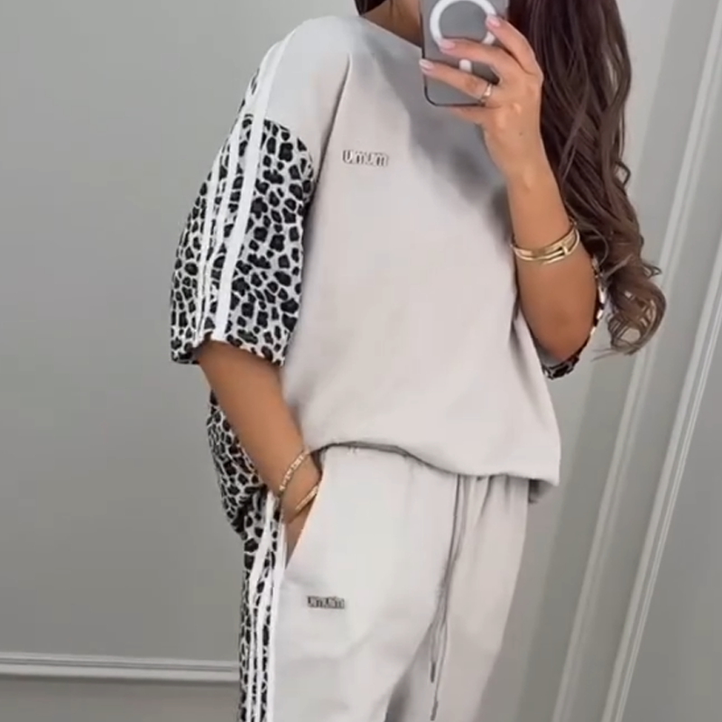 🌺2025 Hot Sale--49% OFF🌺Leopard Print Patchwork Sweatshirt