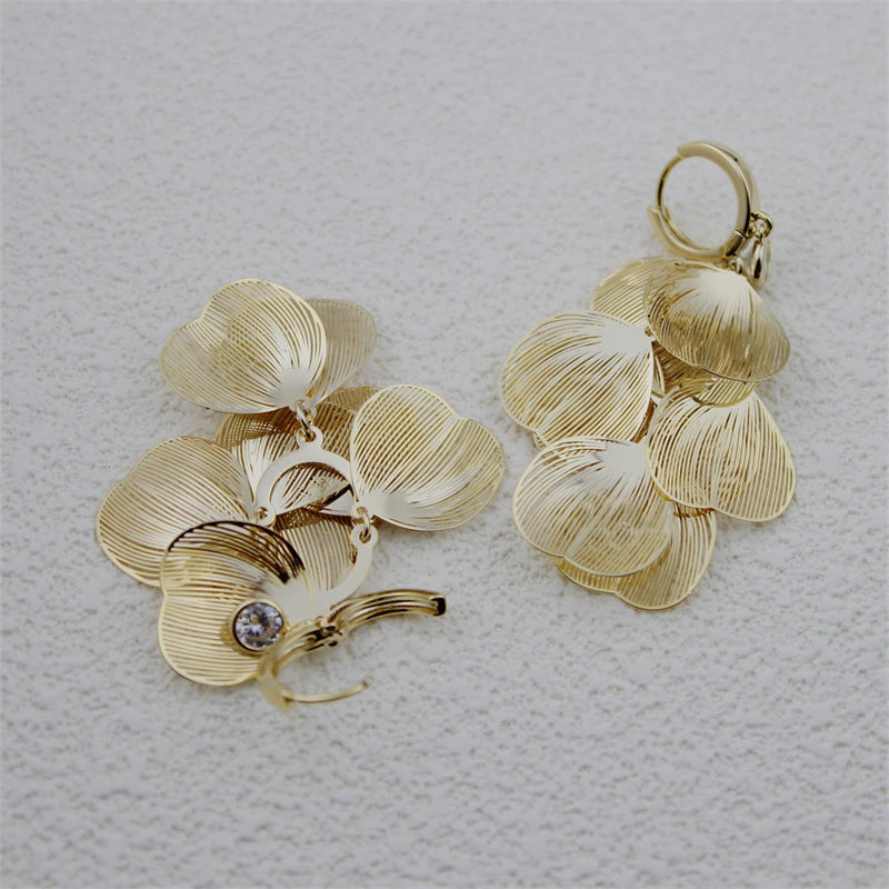 🍀Women’s Layered Leaf Hoop Dangle Earrings✨