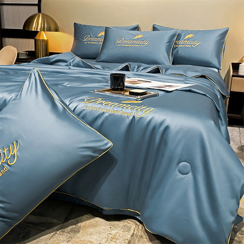 ⏰Last Day Sale 50% OFF🥰 ✨Summer Simple Ice Silk Quilt❄️ Ultra Cool Anti-Sweat Thin Quilt, Machine Washable Bedding