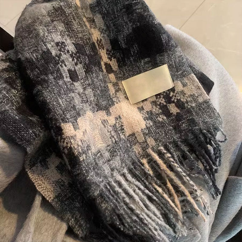 🔥2025 Hot Sale 50% OFF🔥Warm Trendy Scarf with Tassels and Plaid Pattern🧣