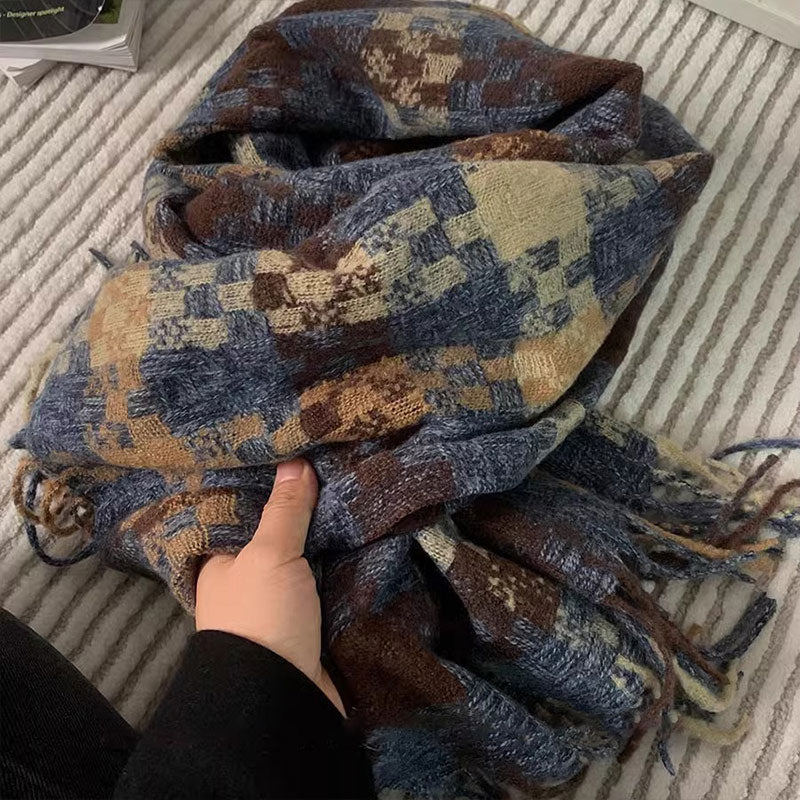 🔥2025 Hot Sale 50% OFF🔥Warm Trendy Scarf with Tassels and Plaid Pattern🧣