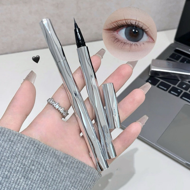 🔥 50% OFF · Ultra-Fine Tip Eyeliner for Beginners ✨