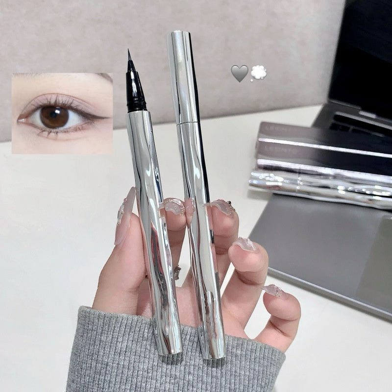🔥 50% OFF · Ultra-Fine Tip Eyeliner for Beginners ✨