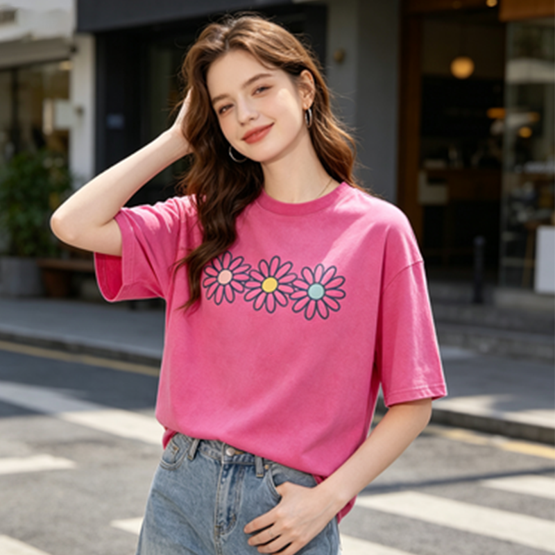 Vintage Washed Graphic Tee – Oversized & Breathable Fit