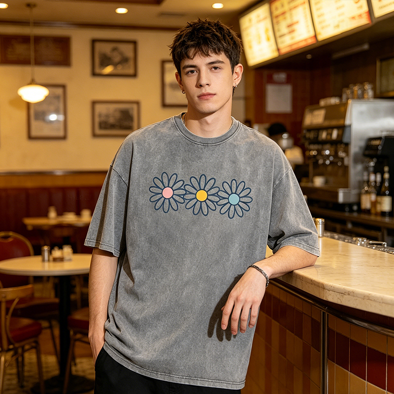 Vintage Washed Graphic Tee – Oversized & Breathable Fit