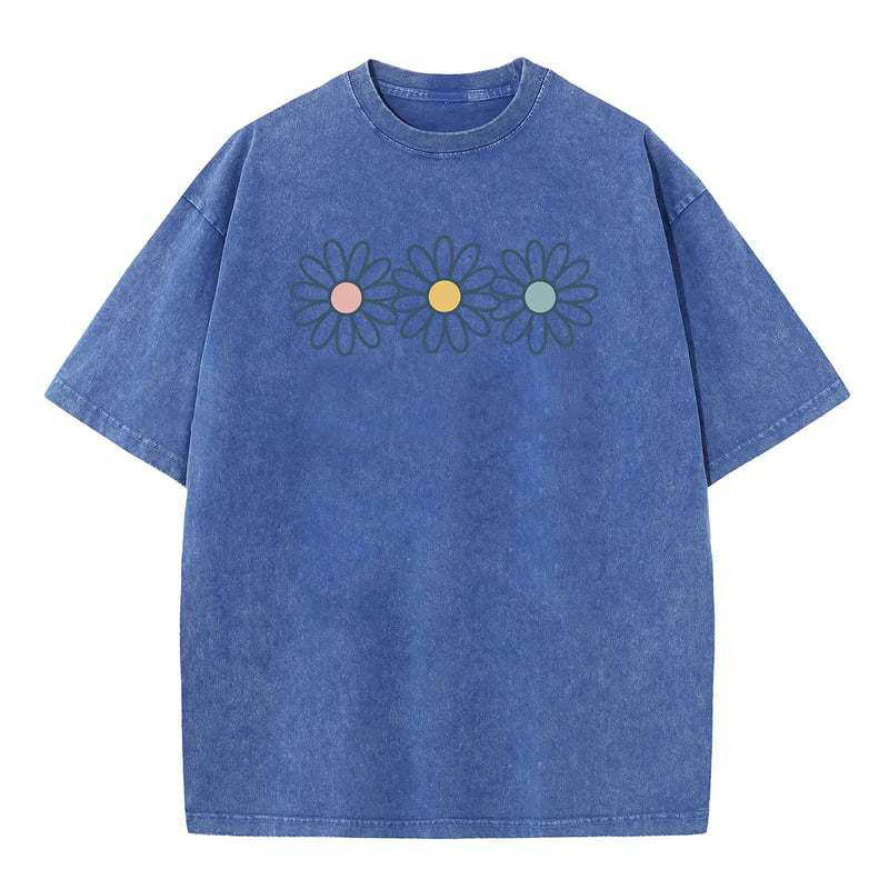 Vintage Washed Graphic Tee – Oversized & Breathable Fit