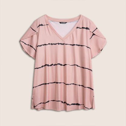 Plus-Size Striped V-Neck Tee – Waist-Cinching & Breathable Fit