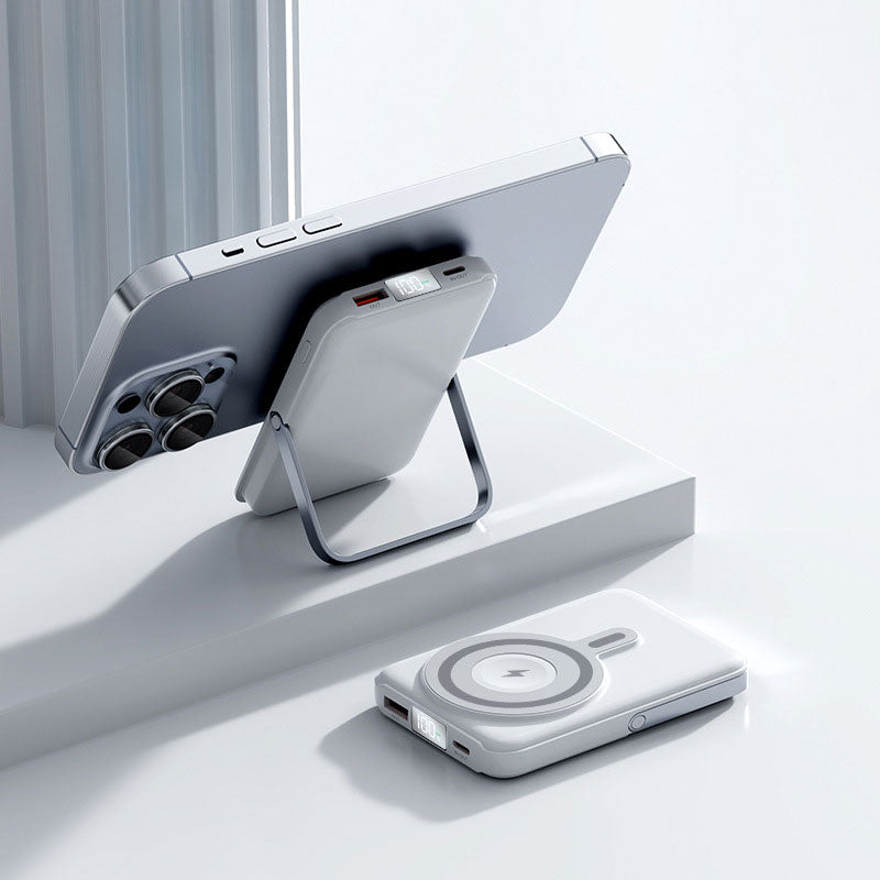 Magnetic Fast Charging Power Bank With Stand