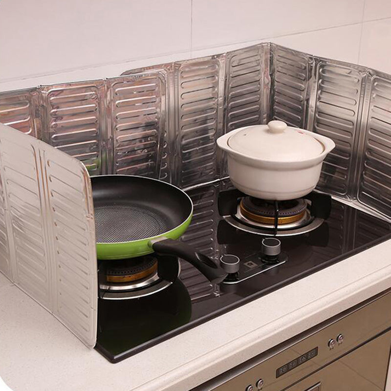 Stop Oil Splatter Instantly! Foldable No-Scrub Stove Shield